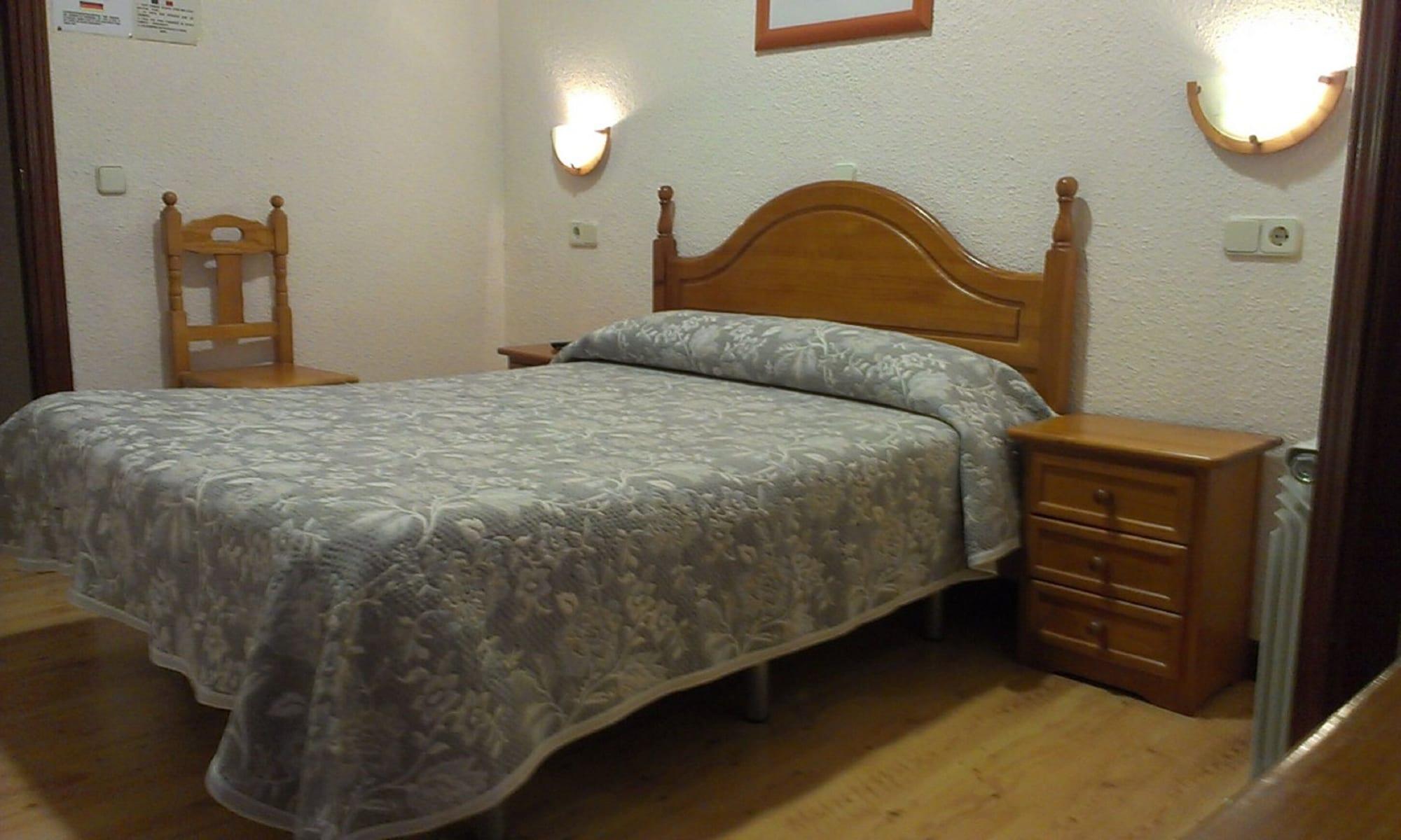 Hostal Zamora Madrid Dış mekan fotoğraf