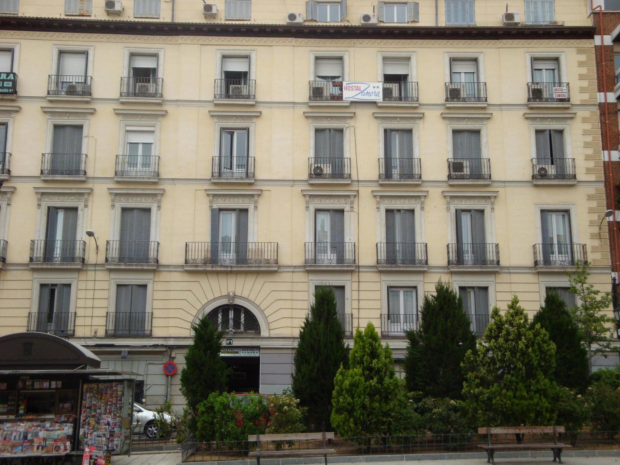 Hostal Zamora Madrid Dış mekan fotoğraf