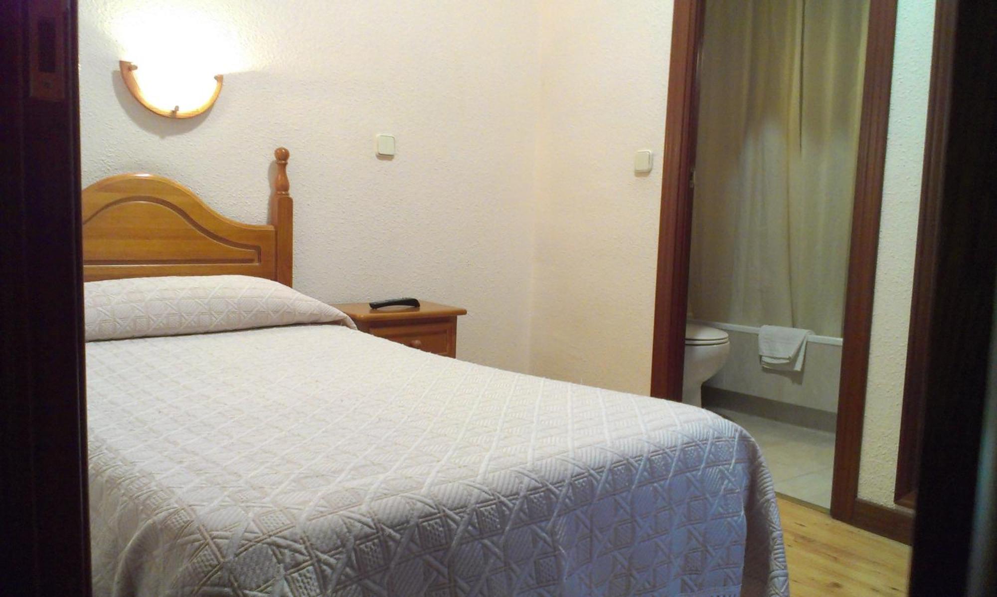 Hostal Zamora Madrid Dış mekan fotoğraf